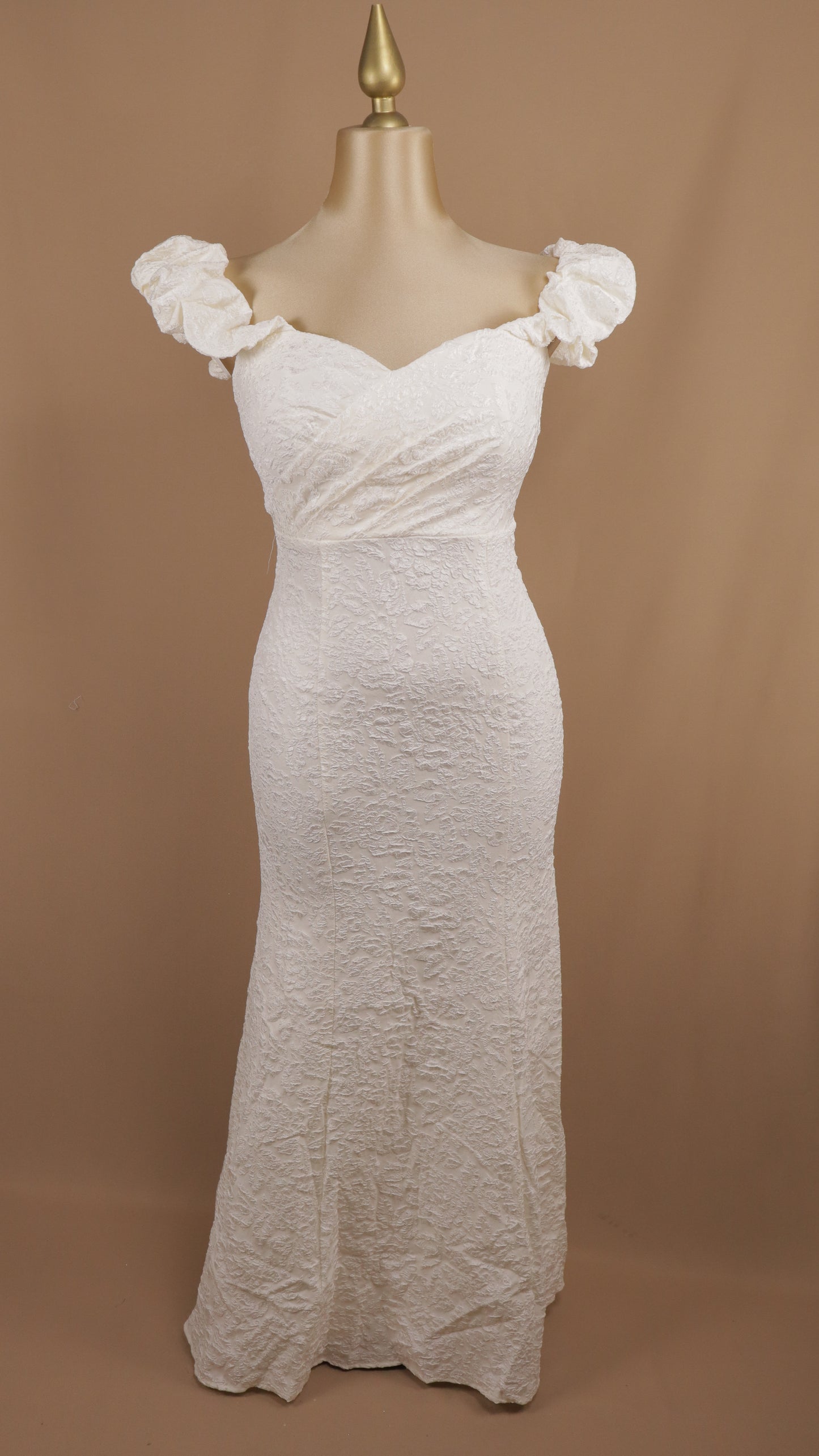 Vestido largo plus size escote al hombro