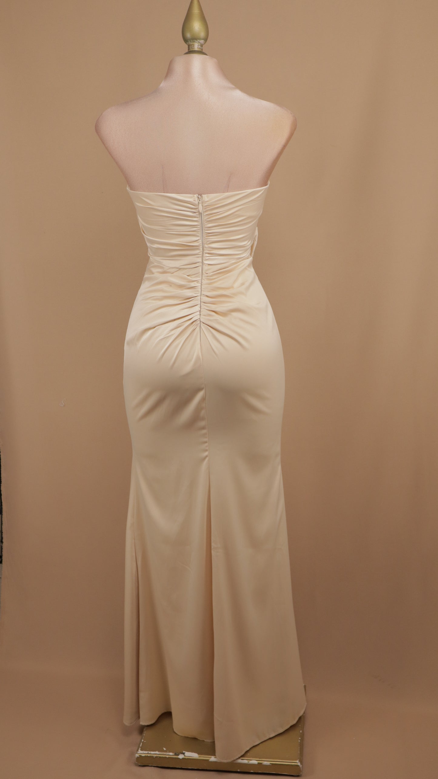 Vestido largo vanguardista