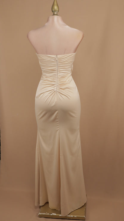 Vestido largo vanguardista