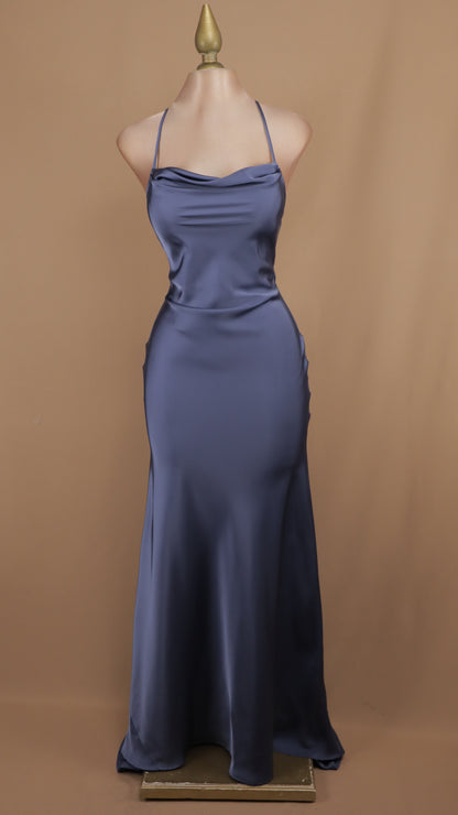 Vestido largo satinado con agujetas en la espalda