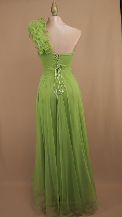 Vestido largo de tul con escote corazón