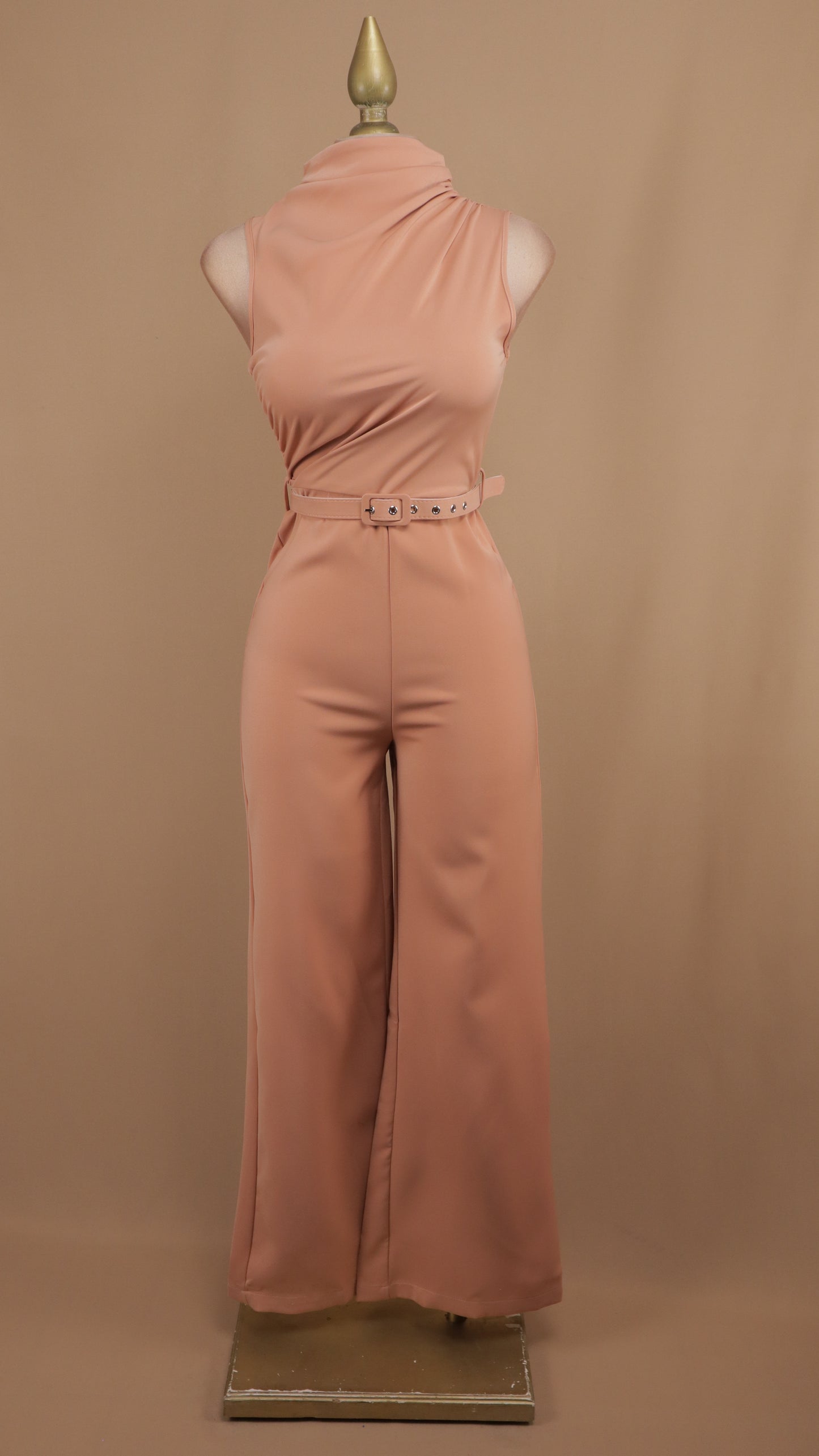 Palazzo resacado con cinto