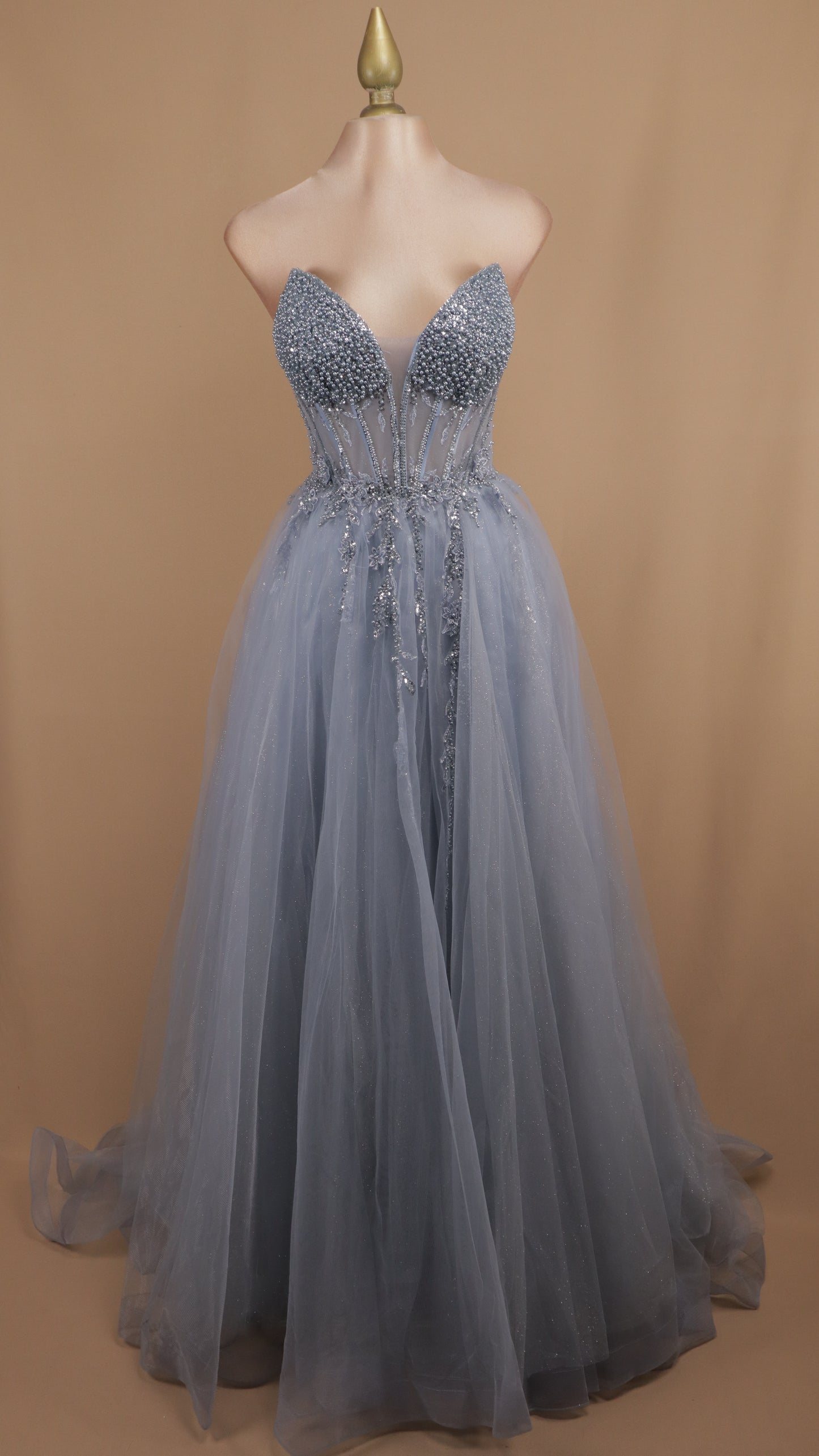 Vestido largo straple con pedrería