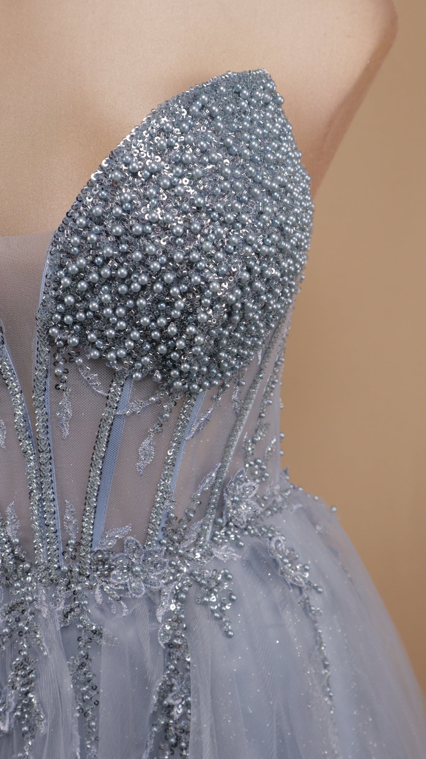 Vestido largo straple con pedrería