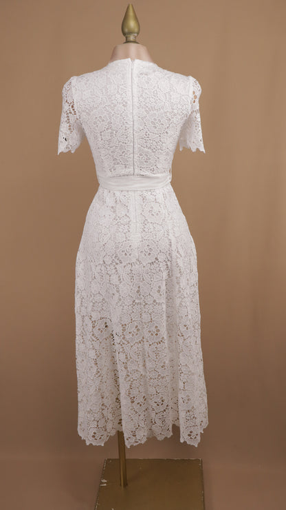 Vestido midi de encaje con aplicación plata