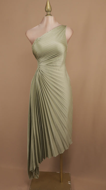 Vestido maxi asimétrico ojal