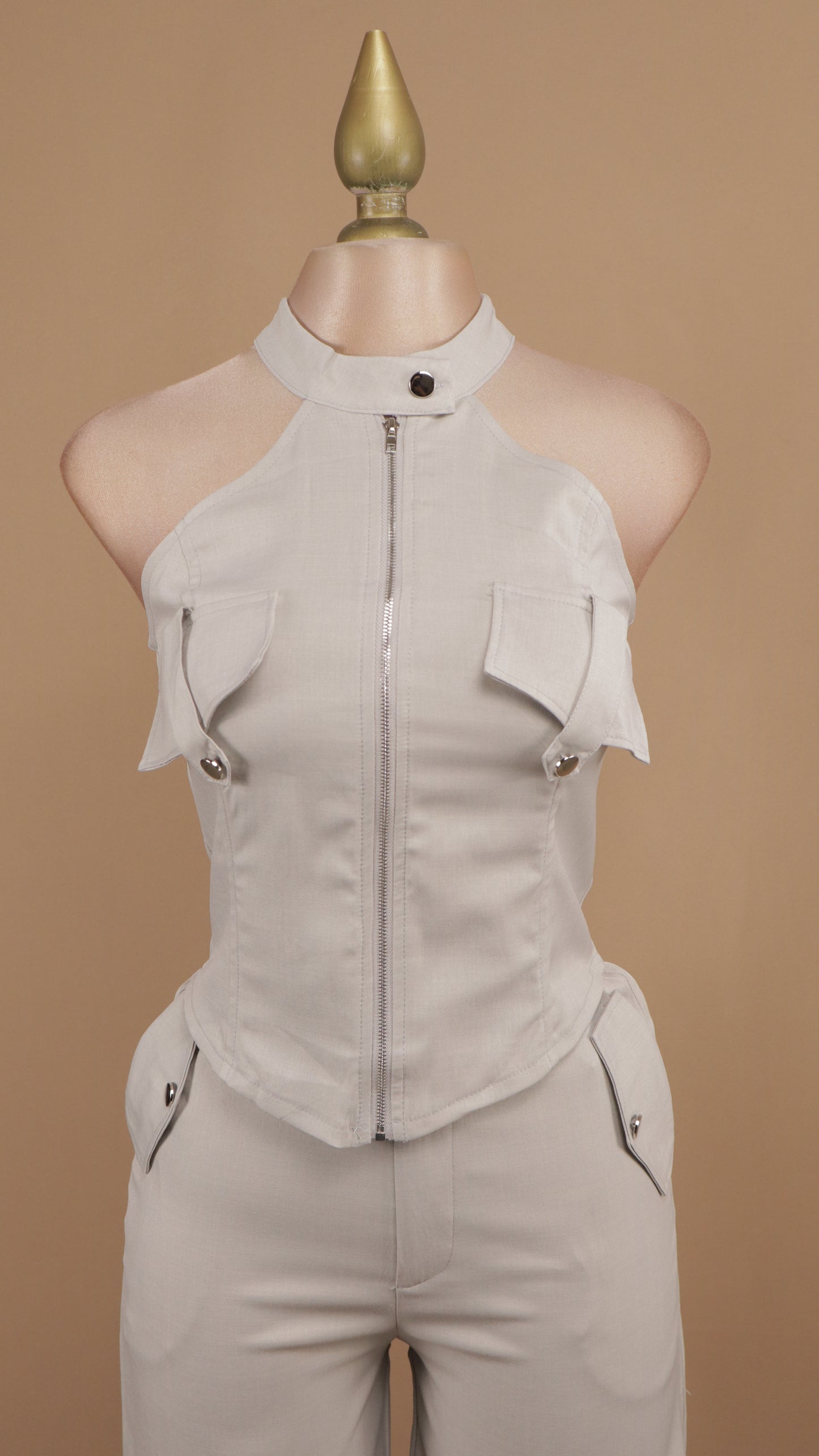 Conjunto de pantalón y crop halter