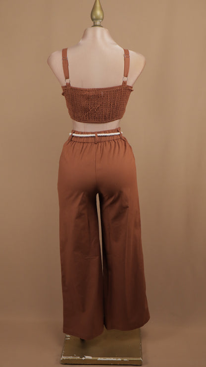 Conjunto de pantalón y crop bordado