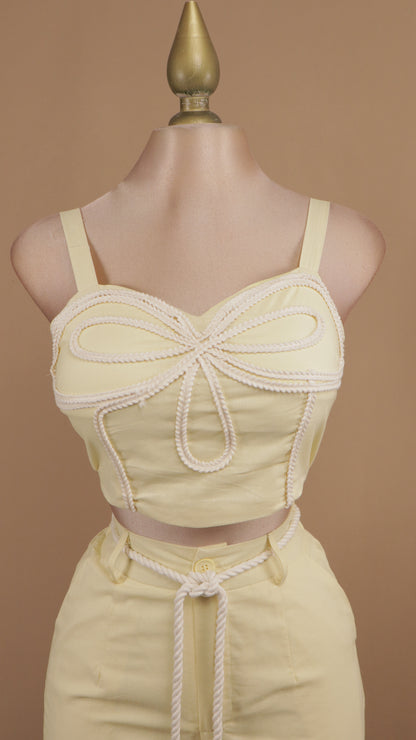 Conjunto de pantalón y crop bordado