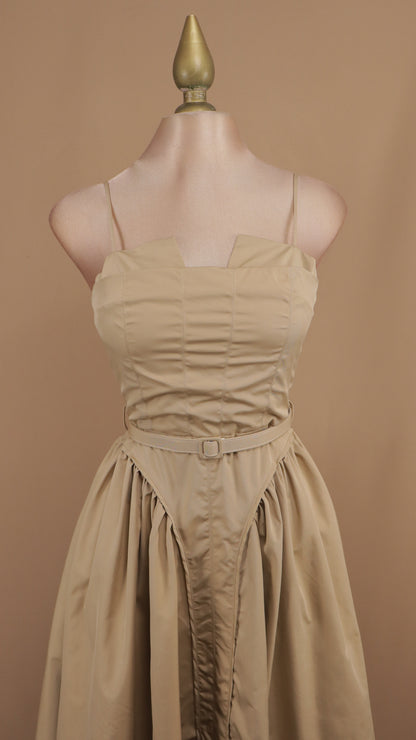 Vestido midi de tirantes con falda en línea A