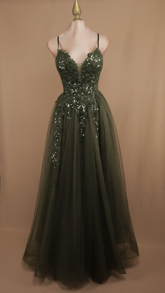 Vestido largo de tull corte princesa con aplicación