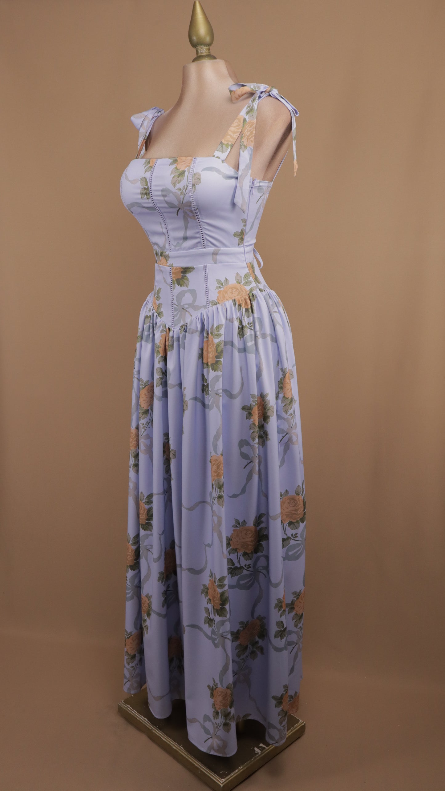 Vestido largo estampado con corset