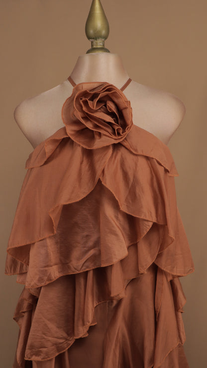 Vestido largo halter y olanes