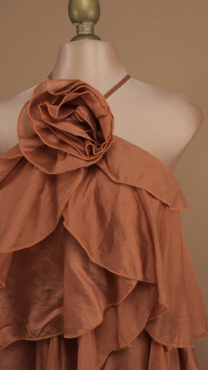 Vestido largo halter y olanes