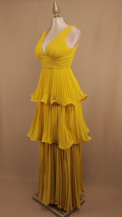 Vestido largo de olanes y plisado