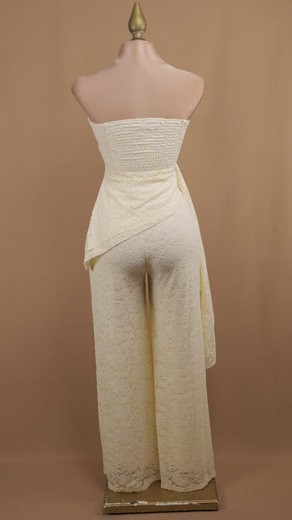 Conjunto de pantalón y blusa estraple de encaje