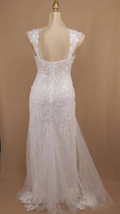 Vestido largo corte sirena con aplicación