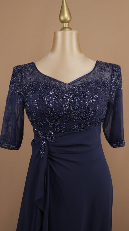 Vestido largo plus size con manga y aplicación