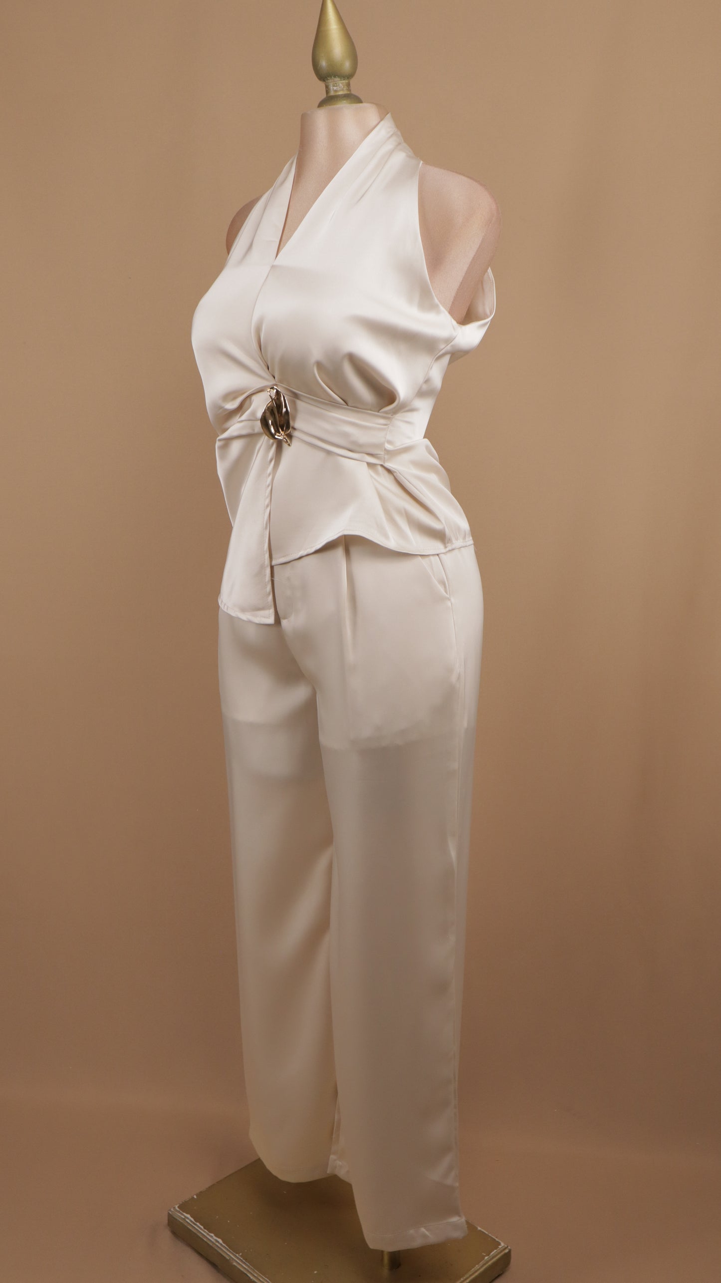 Conjunto satinado cuello halter