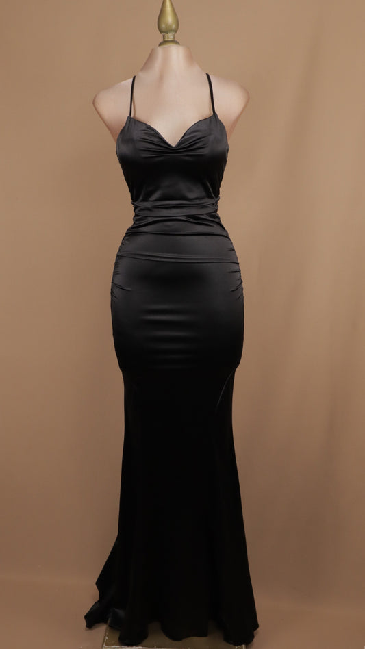 Vestido largo con escote en V y corset