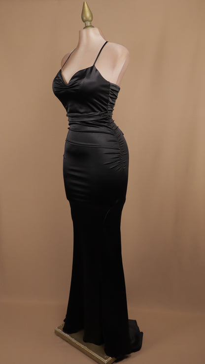 Vestido largo con escote en V y corset