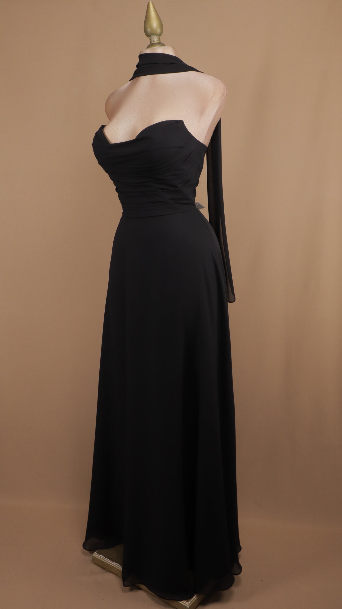 Vestido largo estraple con corset