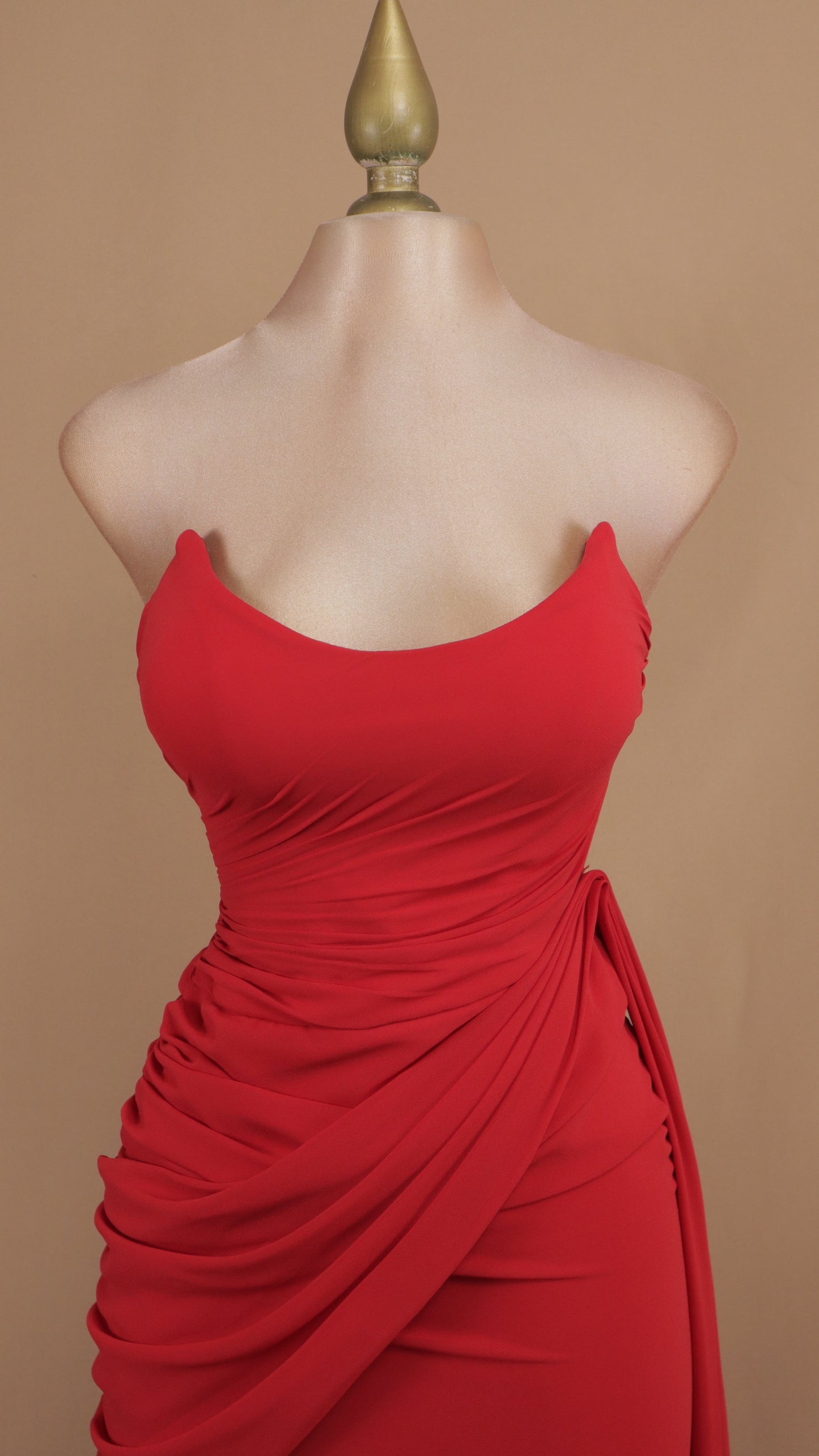 Vestido largo estraple con corset