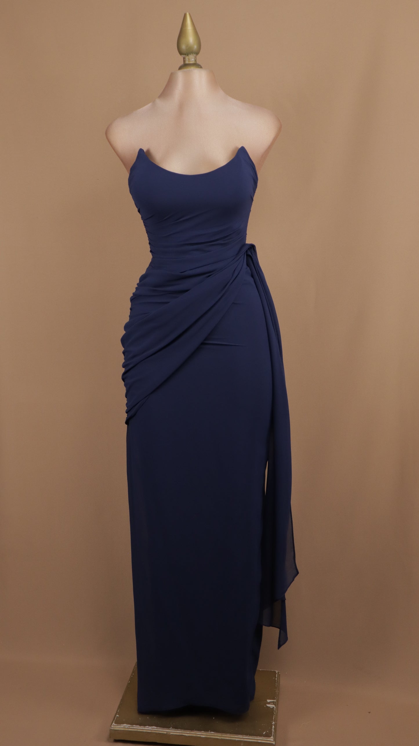 Vestido largo estraple con corset