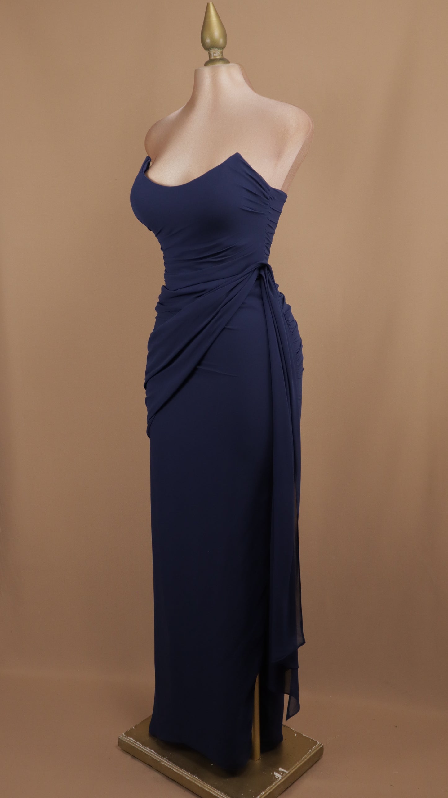 Vestido largo estraple con corset