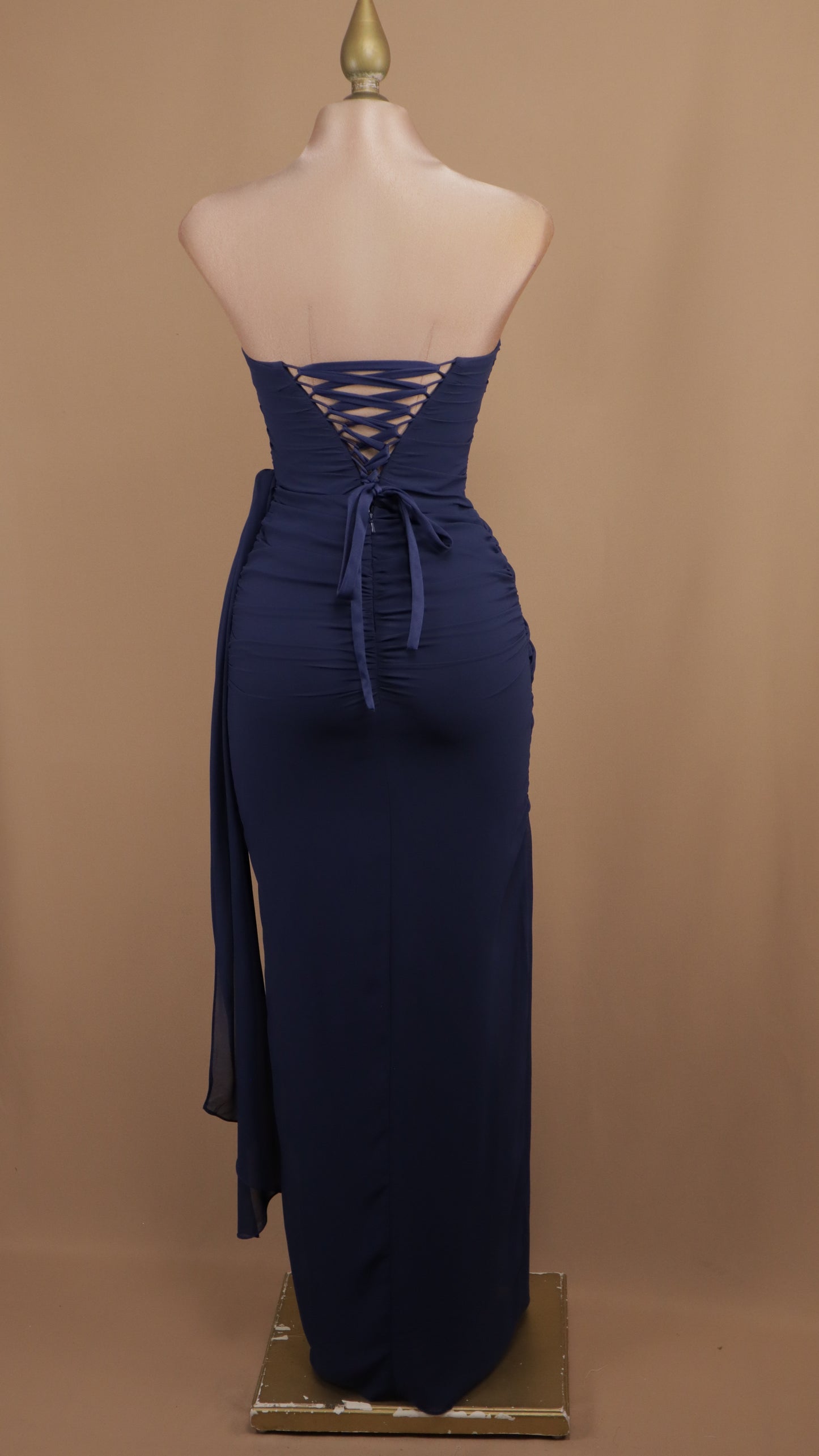 Vestido largo estraple con corset