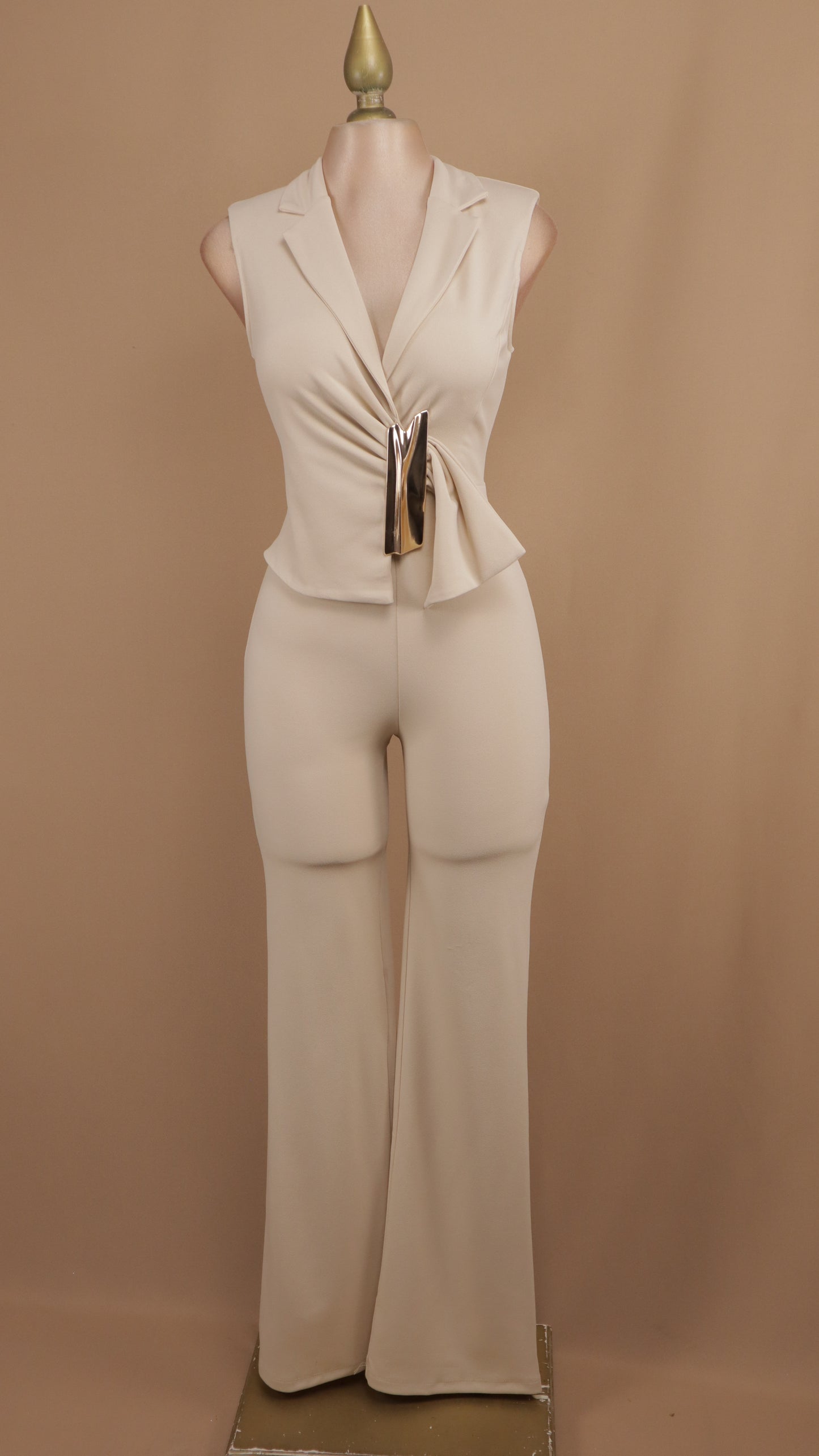 Palazzo elegante con hebilla en cintura