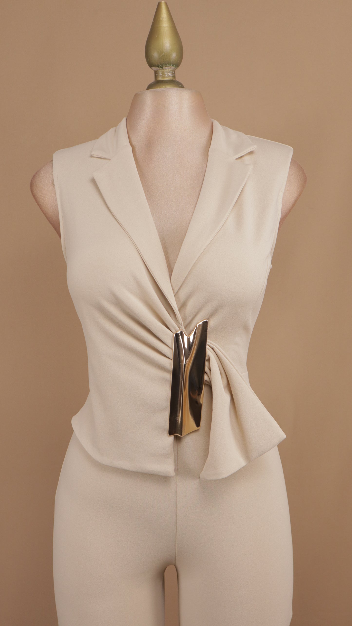 Palazzo elegante con hebilla en cintura