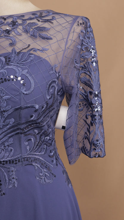 Vestido largo plus size con aplicación y manga 3/4