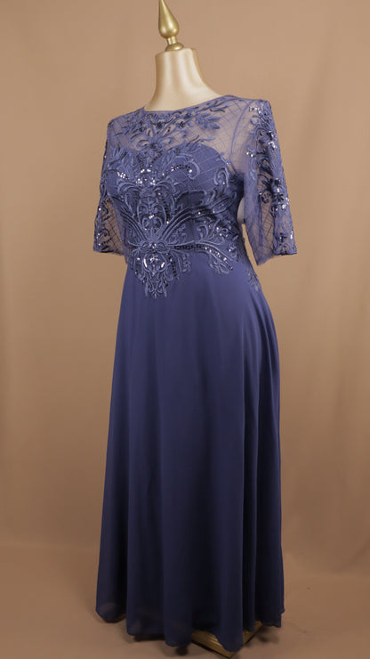 Vestido largo plus size con aplicación y manga 3/4