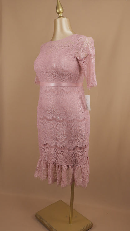 Vestido talla extra de encaje con olan en falda