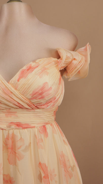 Vestido largo estampado al hombro con escote en busto