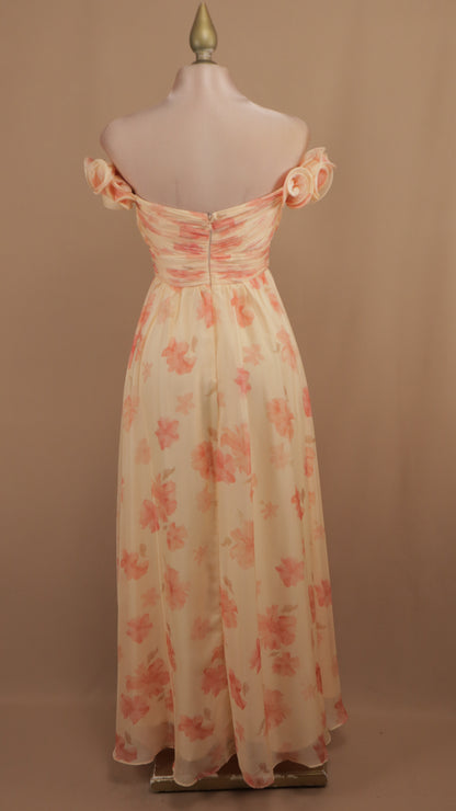 Vestido largo estampado al hombro con escote en busto