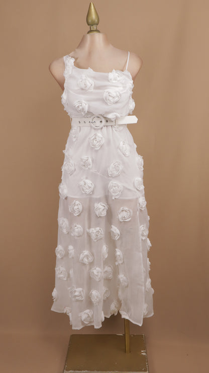 Vestido midi con flor en 3D y cinto