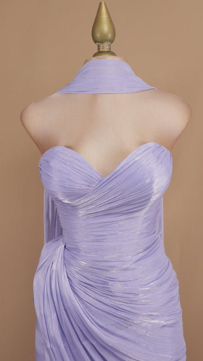 Vestido largo estraple drapeado con estola en cuello