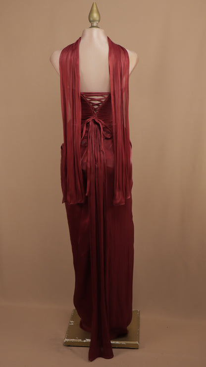 Vestido largo estraple drapeado con estola en cuello