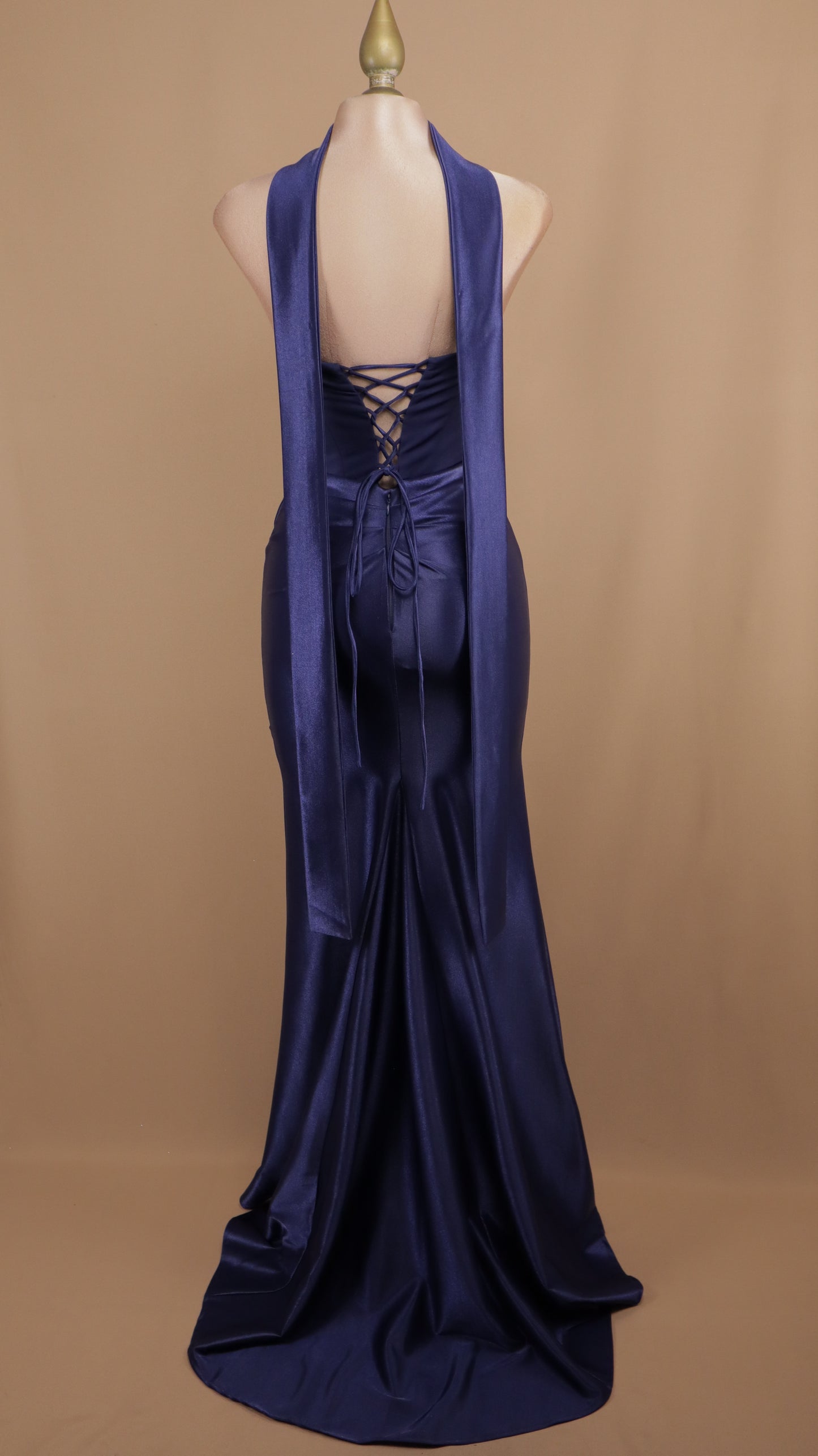 Vestido largo estraple satinado