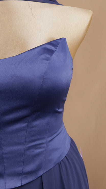 Vestido largo estraple con falda de chiffon