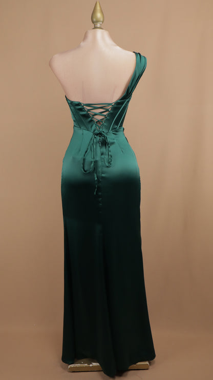 Vestido largo satinado asimétrico