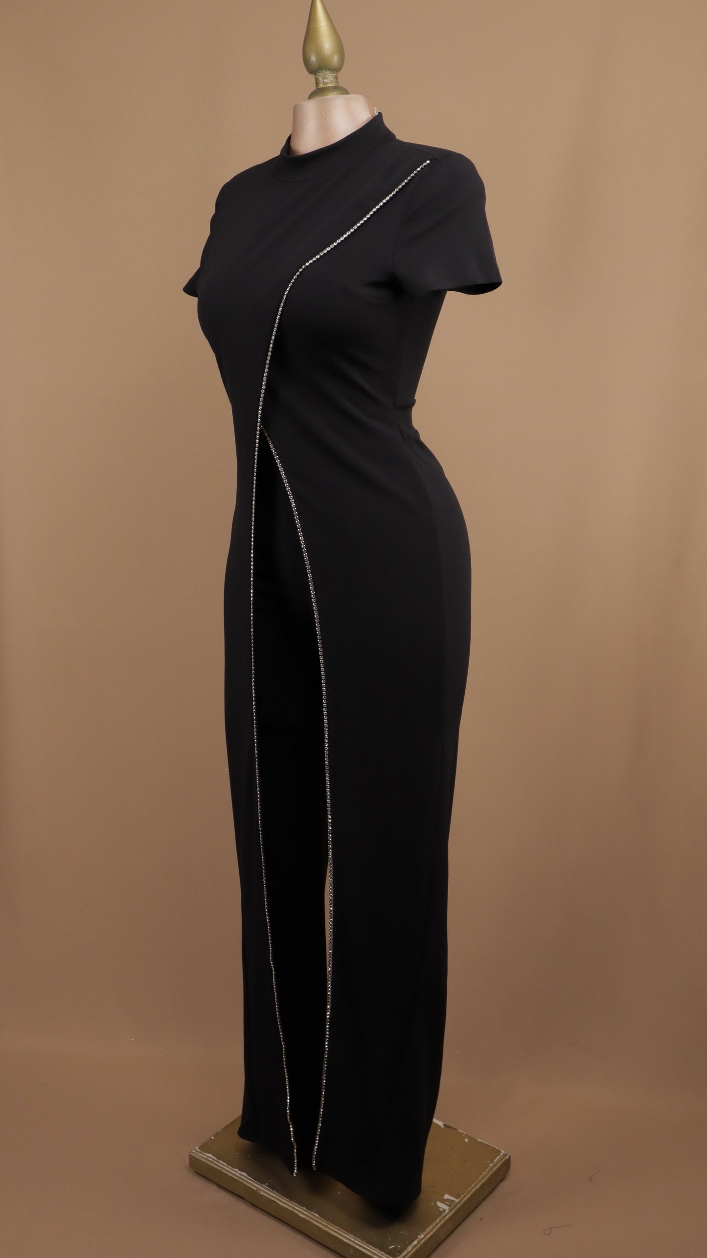 Palazzo con manga y bies plata a su alrededor