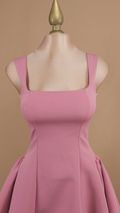 Vestido corto en línea A