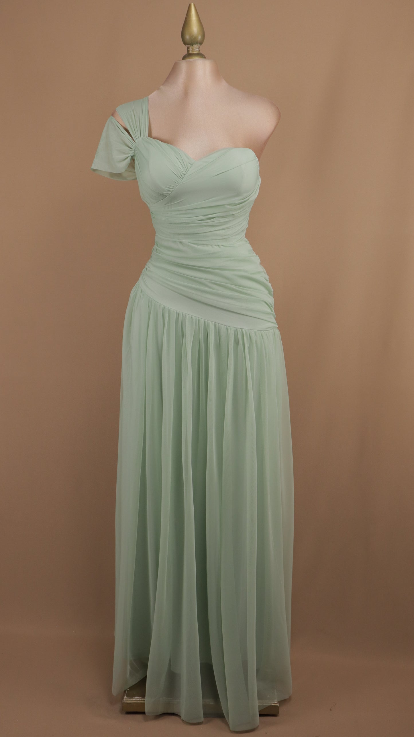 Vestido largo de pliegues en línea A y asimétrico