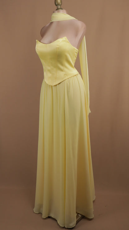 Vestido largo estraple con falda de chiffon