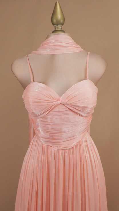 Vestido largo de tirante con estola en cuello