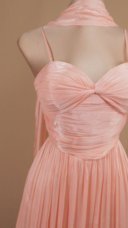 Vestido largo de tirante con estola en cuello