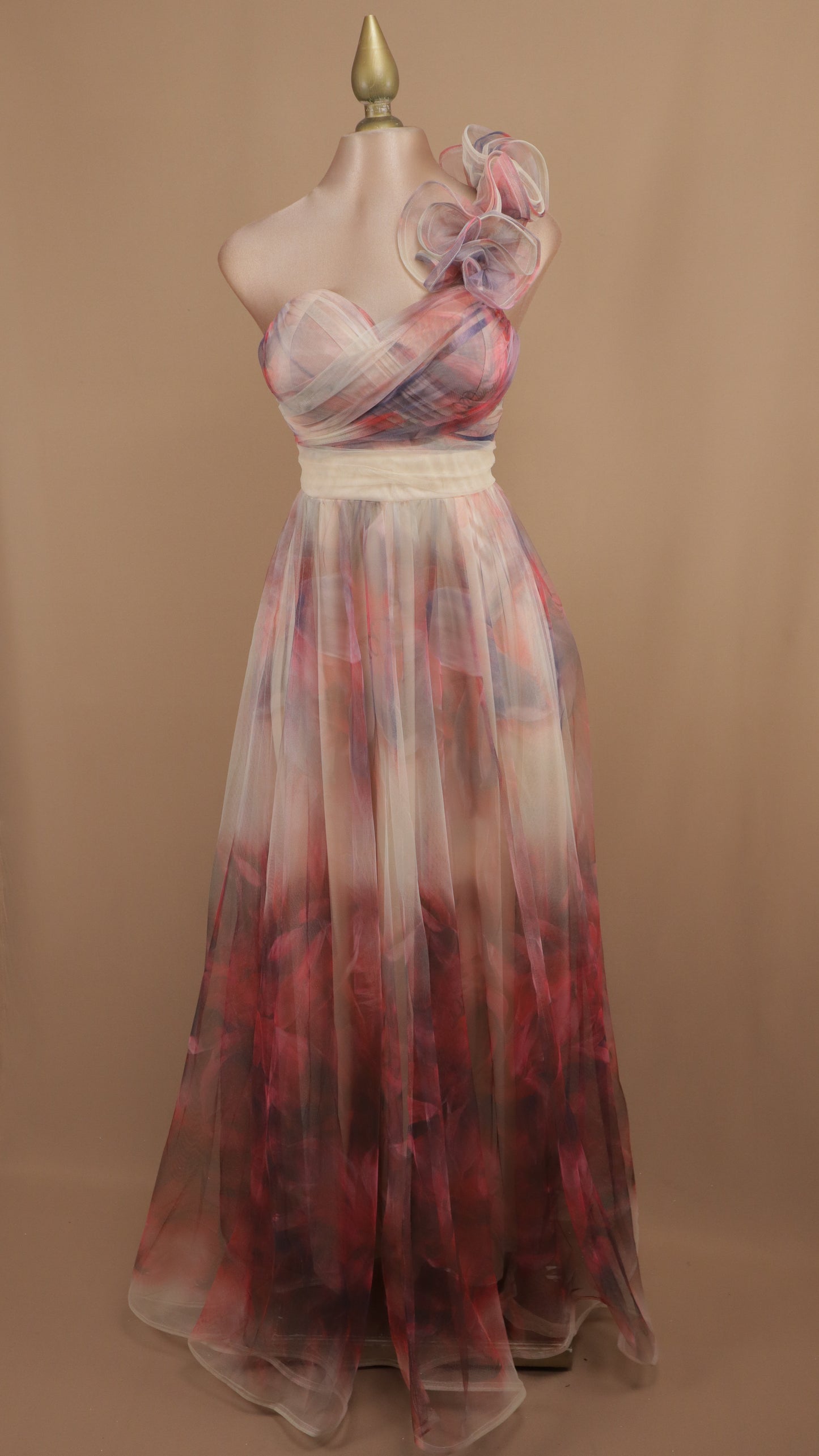 Veestido largo estampado con escarola